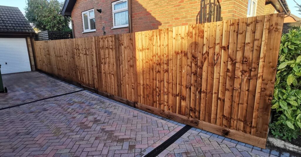 Garden Fencing, Durapost, Gravel Boards, Gates, Sky Fencing