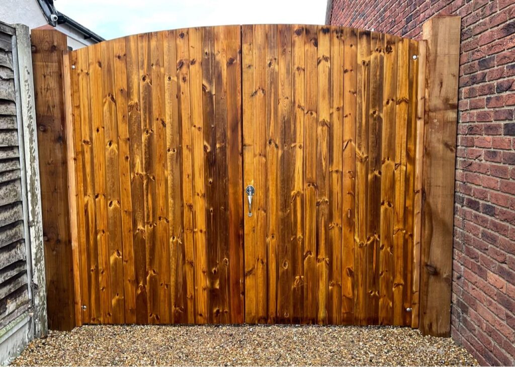 Garden Fencing, Durapost, Gravel Boards, Gates, Sky Fencing