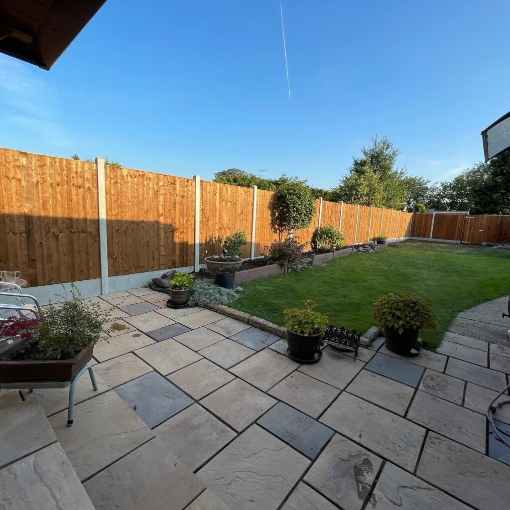 Garden Fencing, Durapost, Gravel Boards, Gates, Sky Fencing