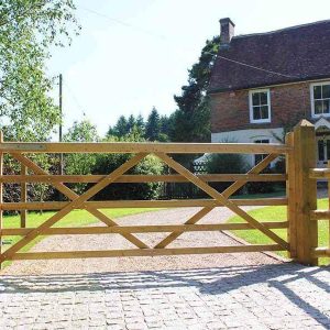Garden Fencing, Durapost, Gravel Boards, Gates, Sky Fencing