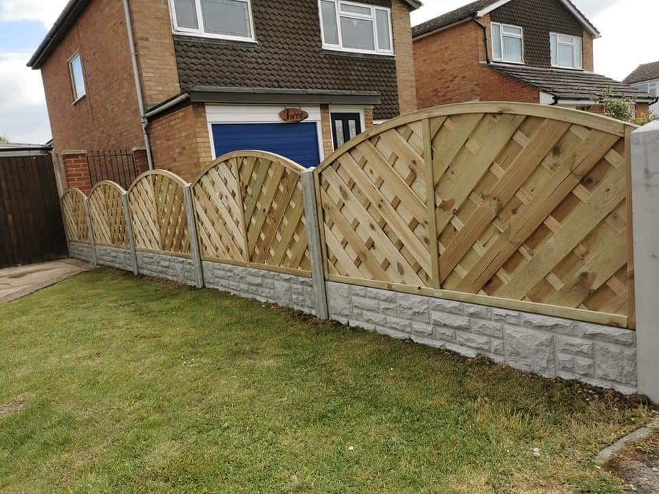 Garden Fencing, Durapost, Gravel Boards, Gates, Sky Fencing