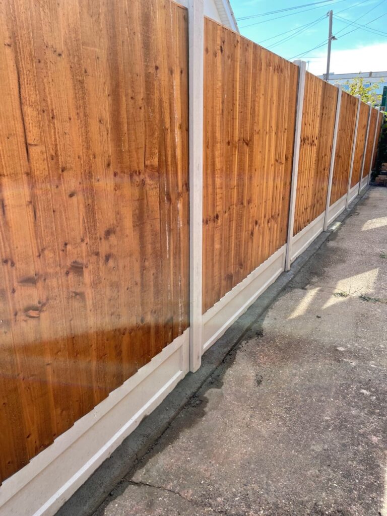 Garden Fencing, Durapost, Gravel Boards, Gates, Sky Fencing
