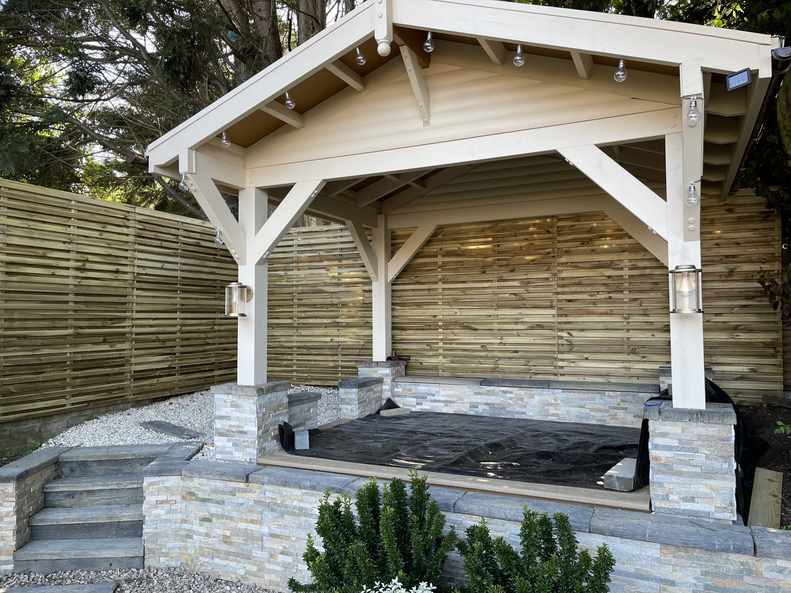Garden Fencing, Durapost, Gravel Boards, Gates, Sky Fencing