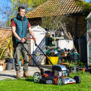 Cobra 51cm Self Propelled Petrol Lawnmower - M51SPCVX - Image 11