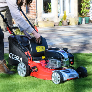 Cobra 40cm Petrol Lawnmower Kit - M40CVX - Image 8