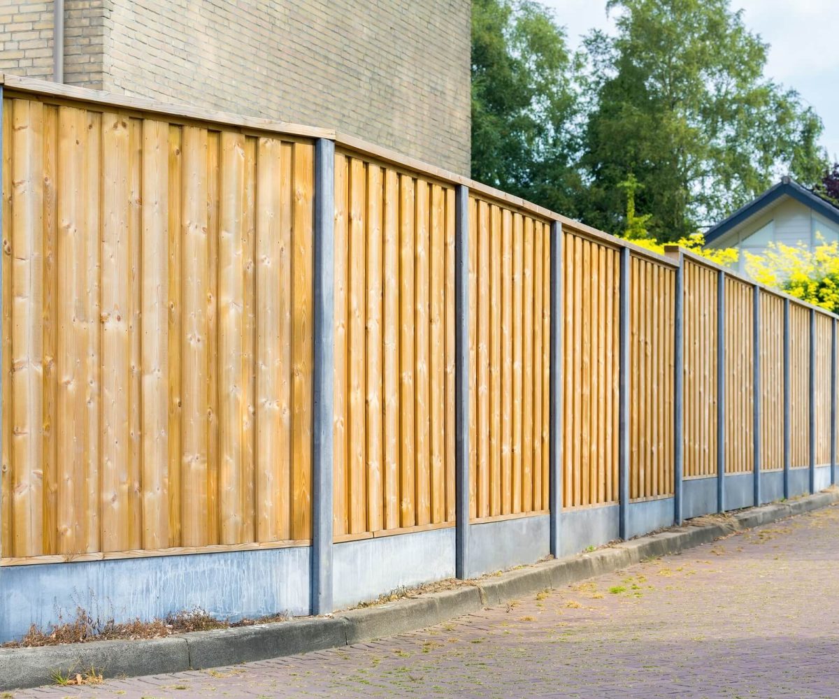 Depositphotos_242466772_L (1) Garden Fencing, Durapost, Gravel Boards, Gates, Sky Fencing